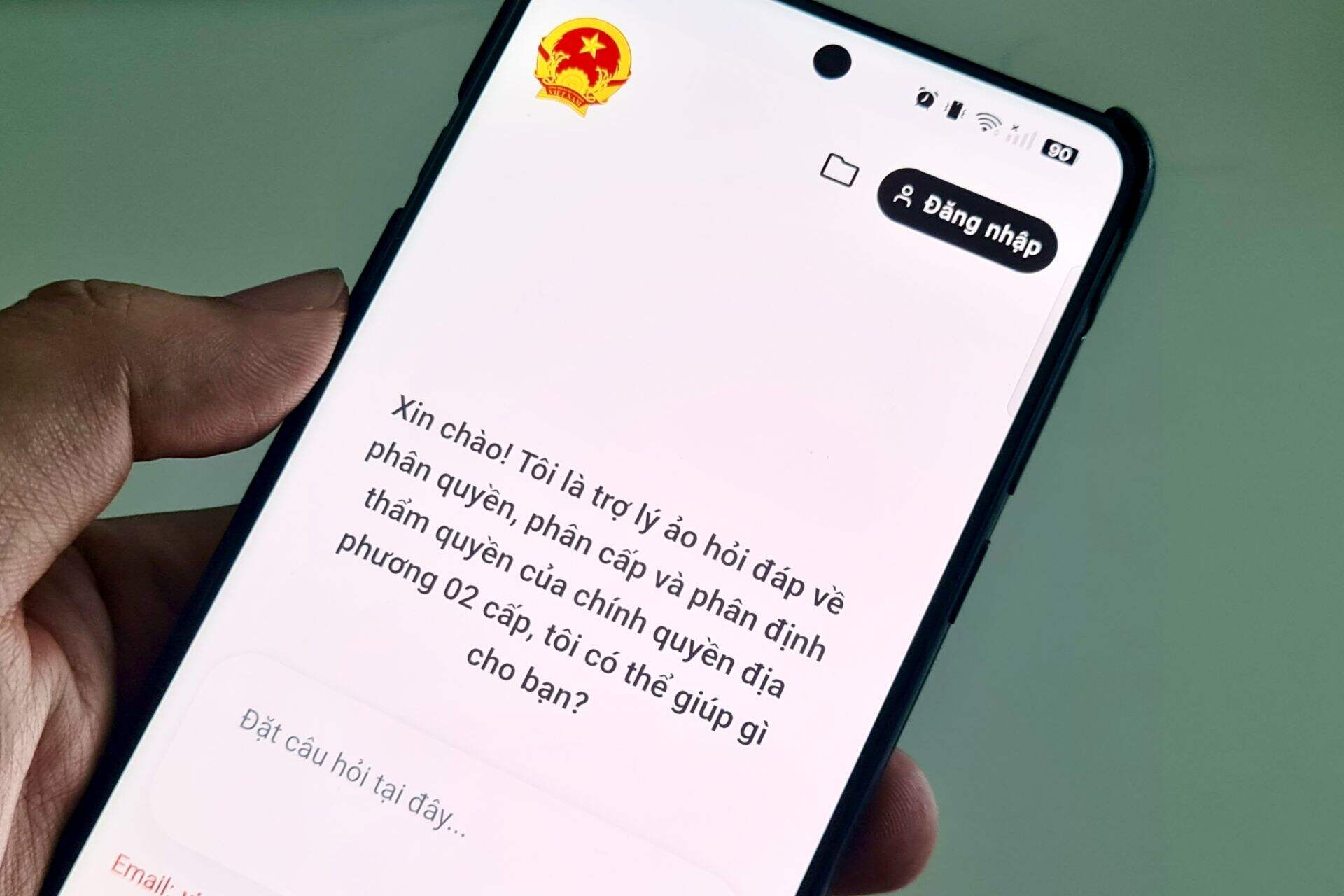 What Is an LLM? Definition, Working Mechanism, and Applications of Large Language Models